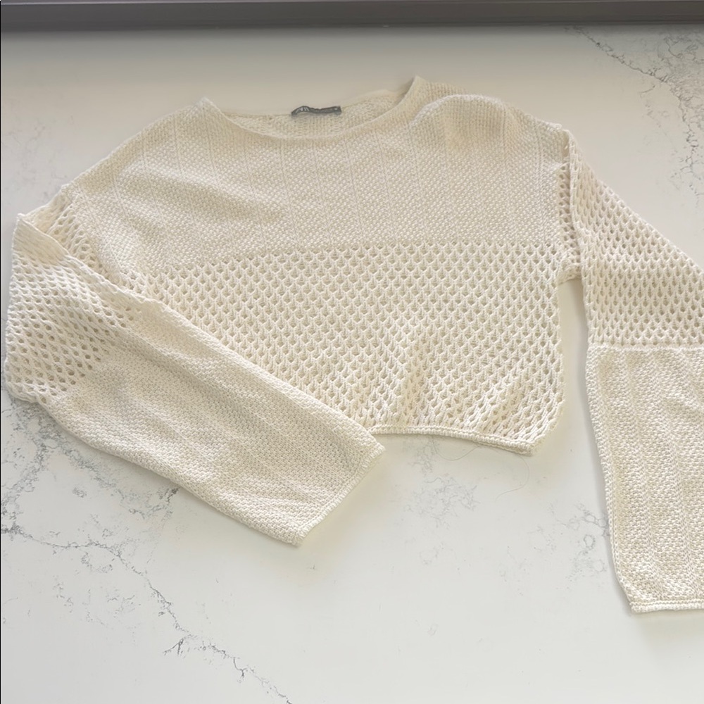 Zara Off-White Textured Knit Top